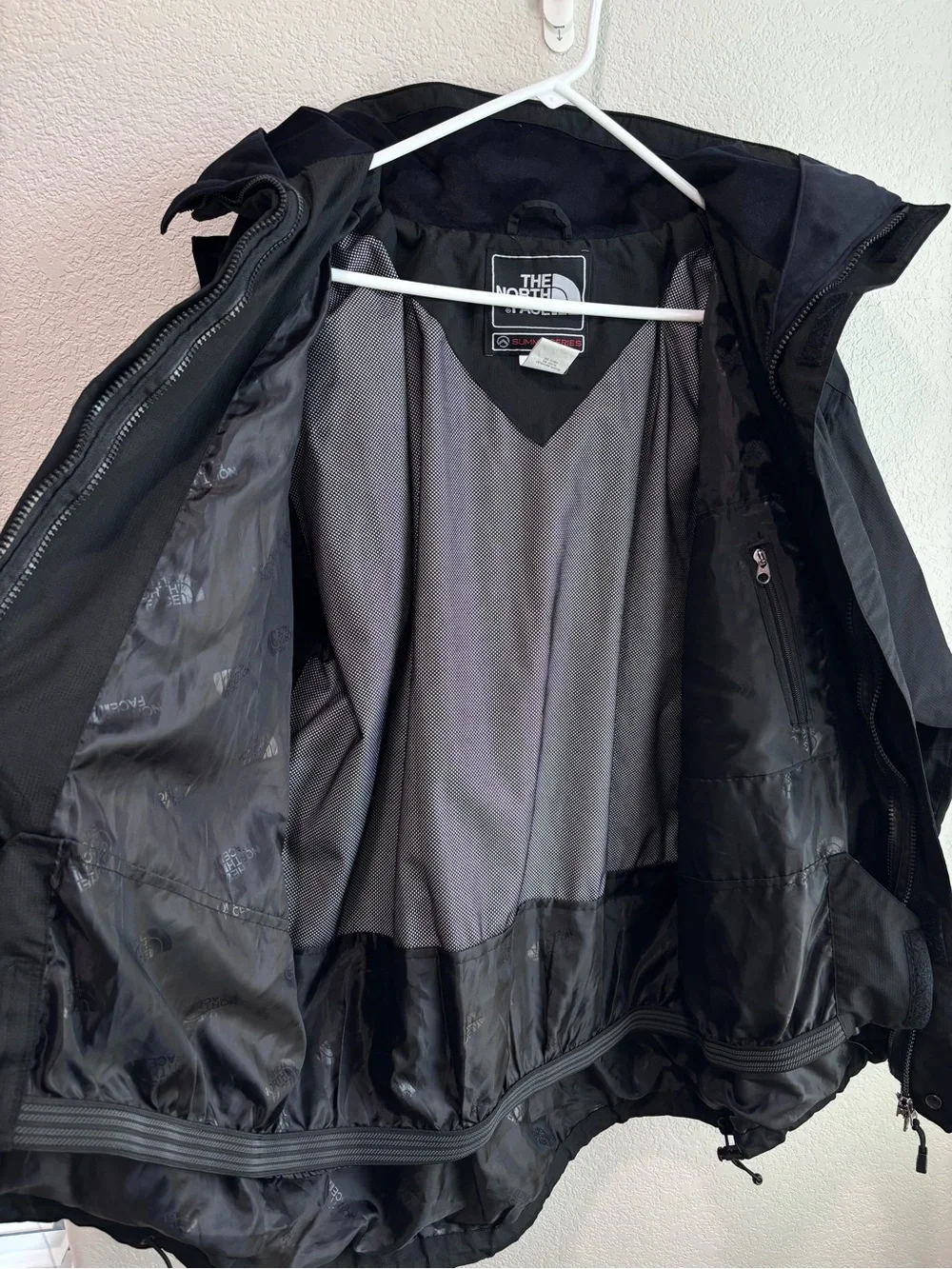 Men’s North Face Summit Series Gore-Tex XCR Waterproof Shell Jacket Black